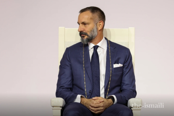 Hazar Imam Shah Rahim graces Portugal Jamat with Holy Deedar.jpg